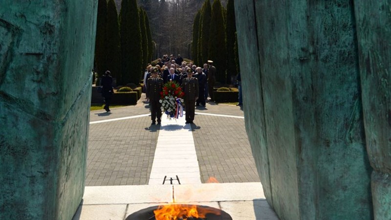30,000 walk in Vukovar's remembrance procession